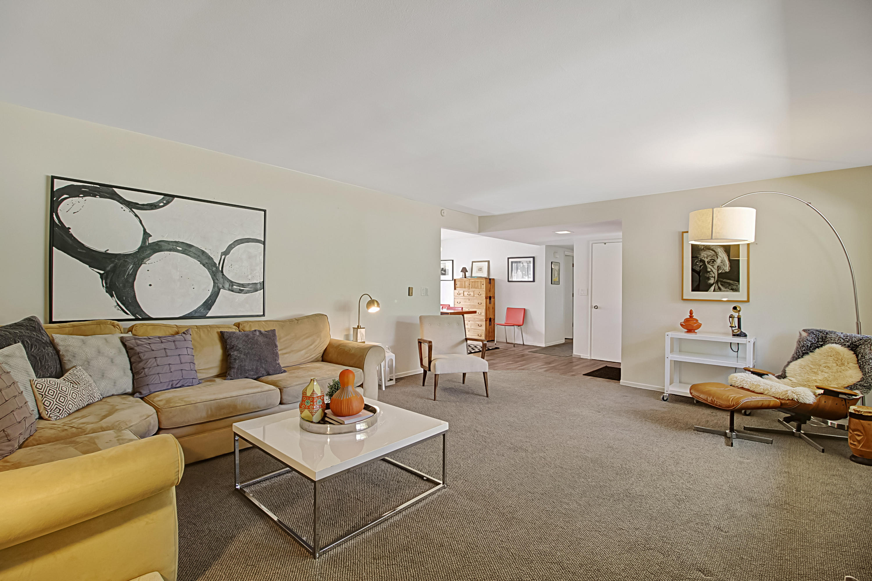 863 Cieneguitas Road Santa Barbara, CA 93110 - Photo 6 of 25 Living Room