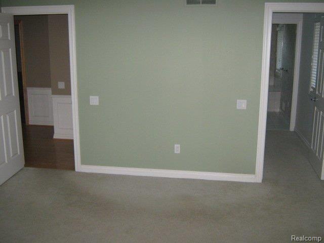 5214 North Rochester Road Rochester, MI 48306 - Photo 14 of 23 Master Bdrm