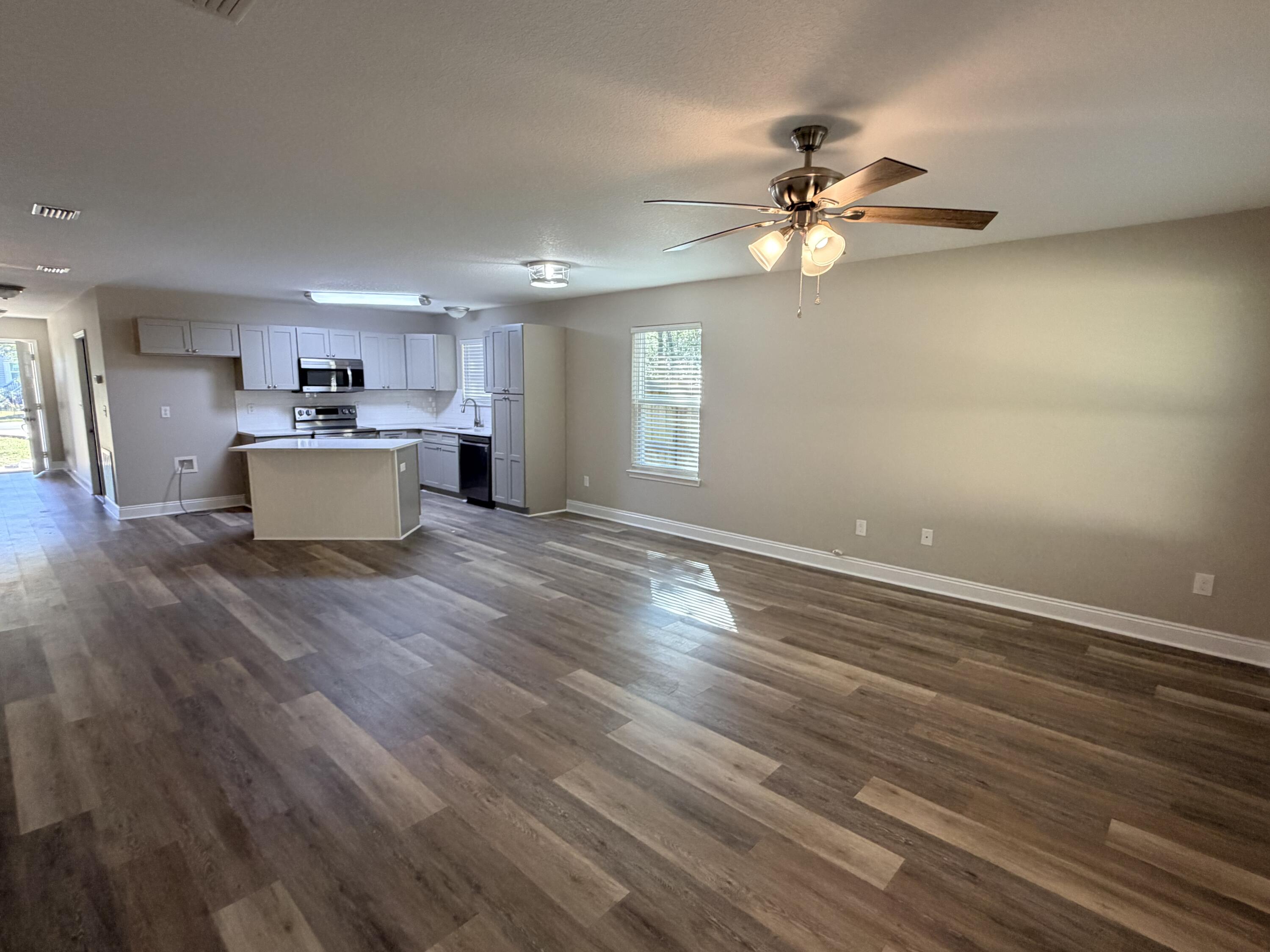 5302 Kervin Road Crestview, FL 32539 - Photo 8 of 23 IMG_0951