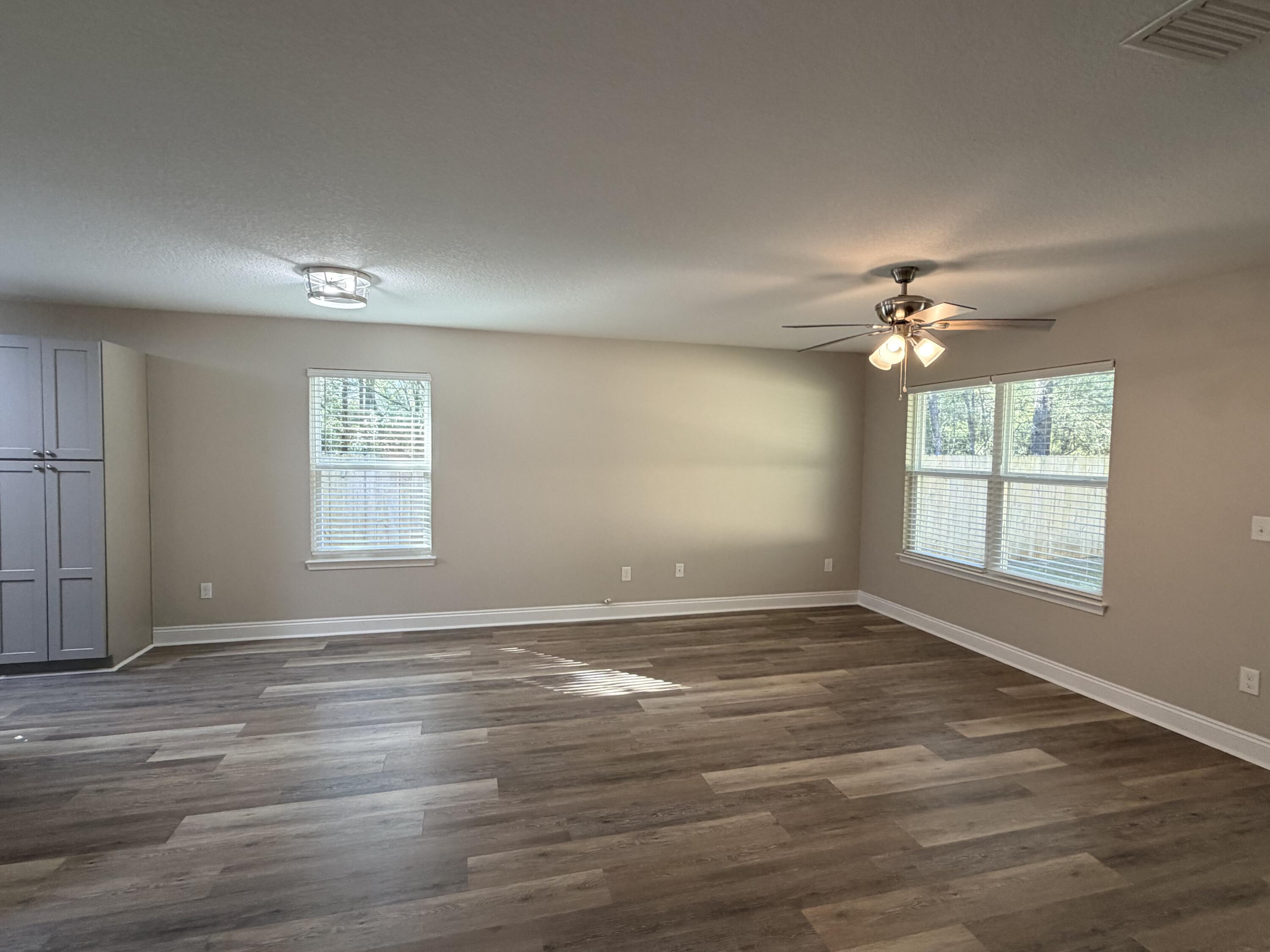 5302 Kervin Road Crestview, FL 32539 - Photo 9 of 23 IMG_0948