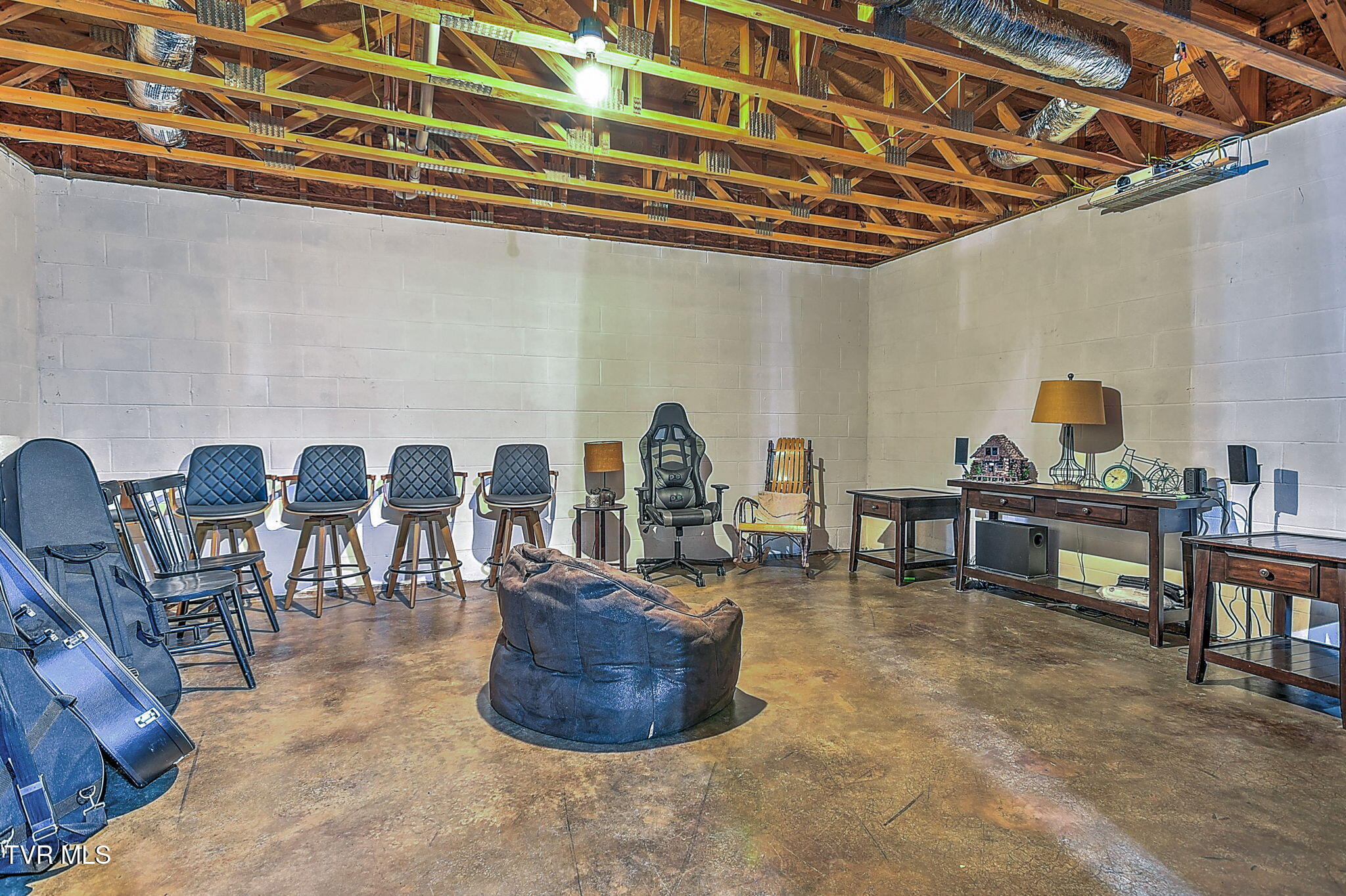 167 Gray Road Bristol, TN 37620 - Photo 27 of 86 28-web-or-mls-167 Gray DM-28