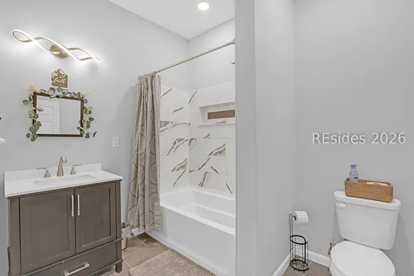 $1,050,000 | 1 Joyce Lane, Hilton Head Island, SC 29926