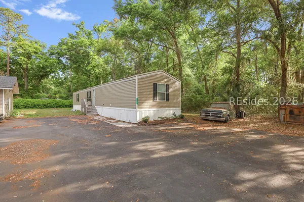 $1,050,000 | 1 Joyce Lane, Hilton Head Island, SC 29926