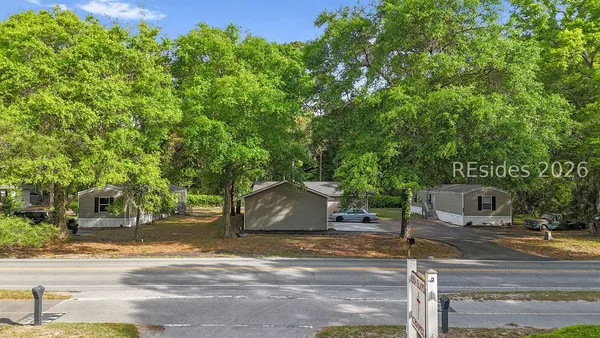 $1,050,000 | 1 Joyce Lane, Hilton Head Island, SC 29926