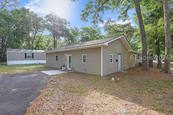 $1,050,000 | 1 Joyce Lane, Hilton Head Island, SC 29926