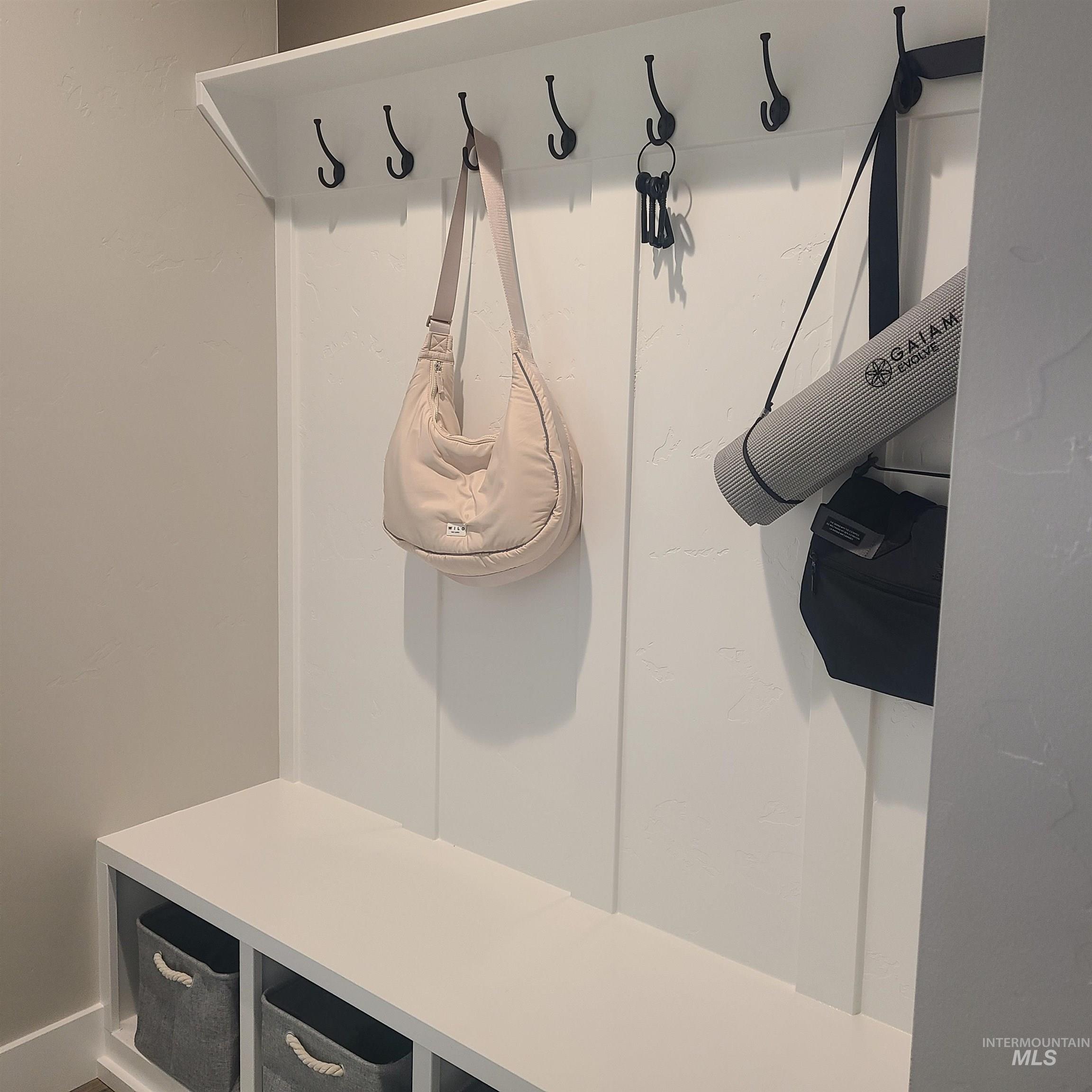 447 South Jake Avenue Kuna, ID 83634 - Photo 4 of 14 View of mudroom