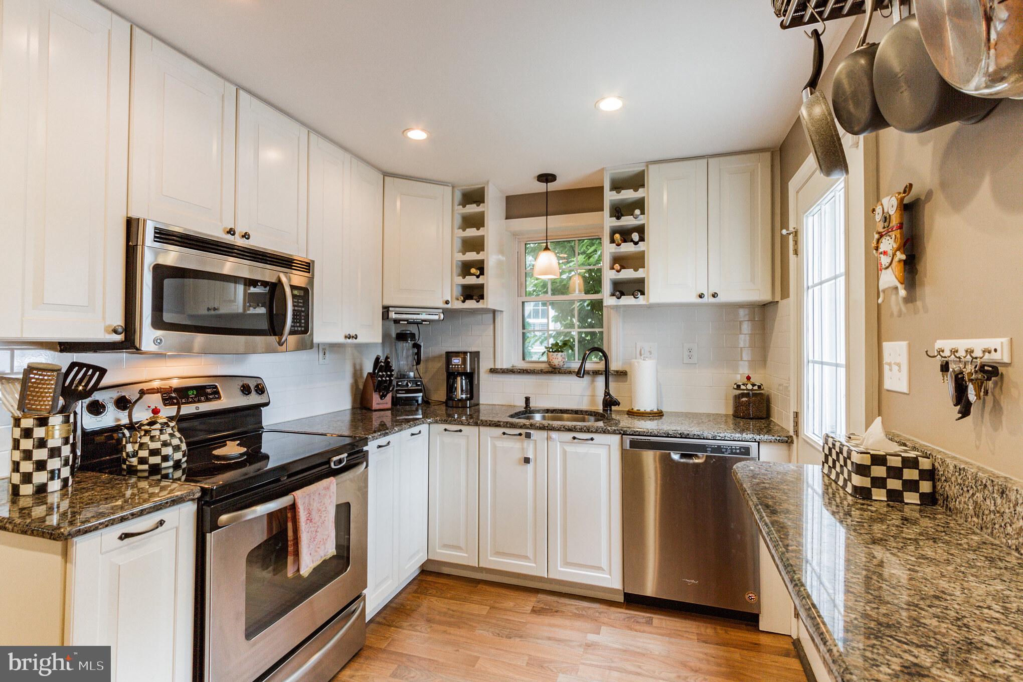 1713 Manor Road Havertown, PA 19083 - Photo 16 of 35 Kitchen