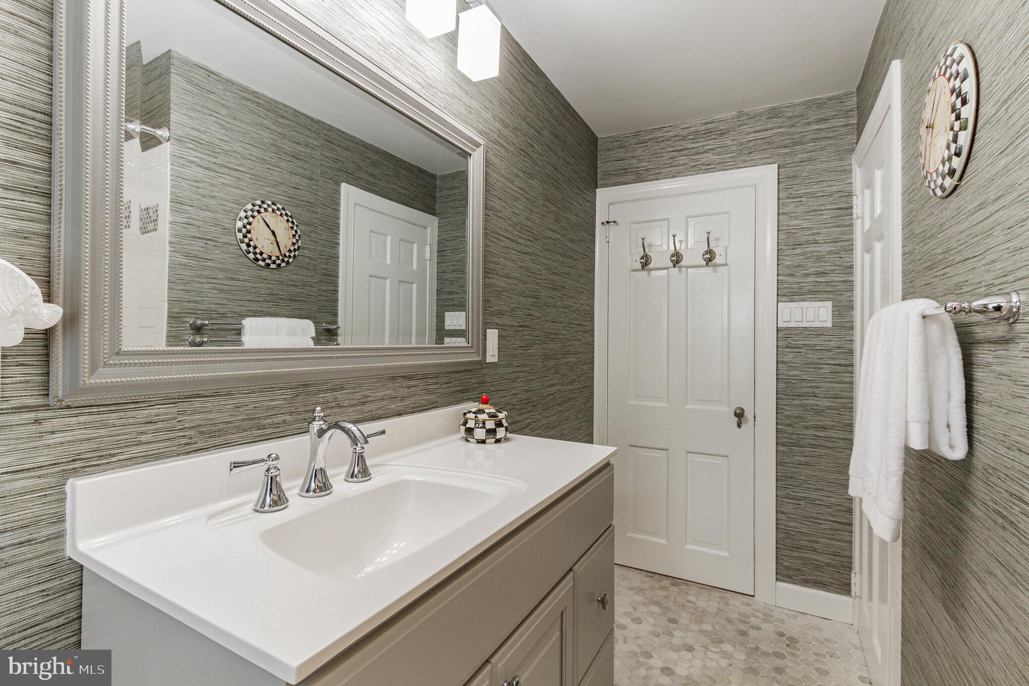 1713 Manor Road Havertown, PA 19083 - Photo 26 of 35 Full Bath