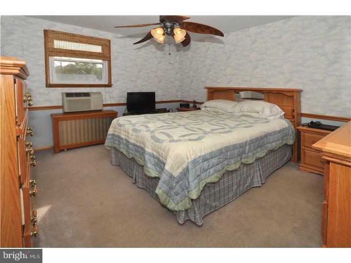 216 Church Road Jenkintown, PA 19046 - Photo 10 of 19 Bedroom - Main