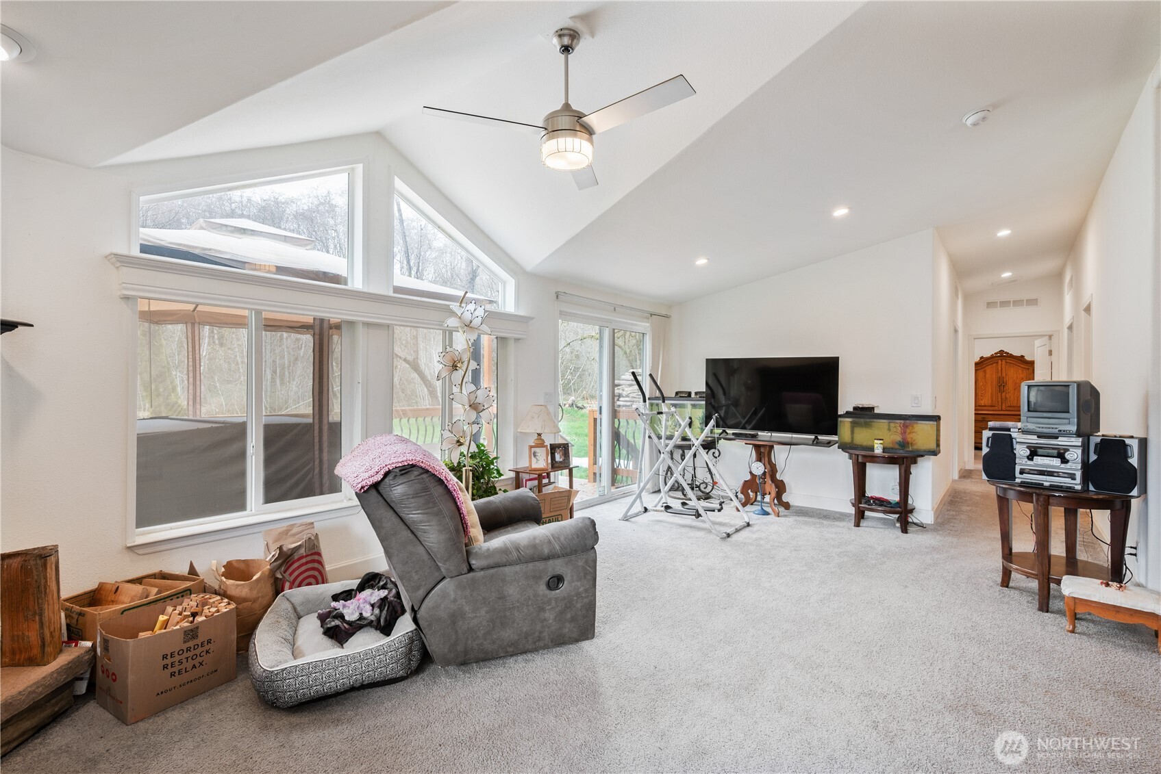 1955 Abernathy Creek Road Longview, WA 98632 - Photo 4 of 39