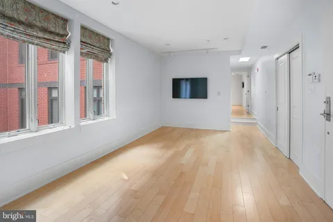 $425,000 | 2818 Connecticut Avenue Northwest, Unit 14, Washington, DC 20008