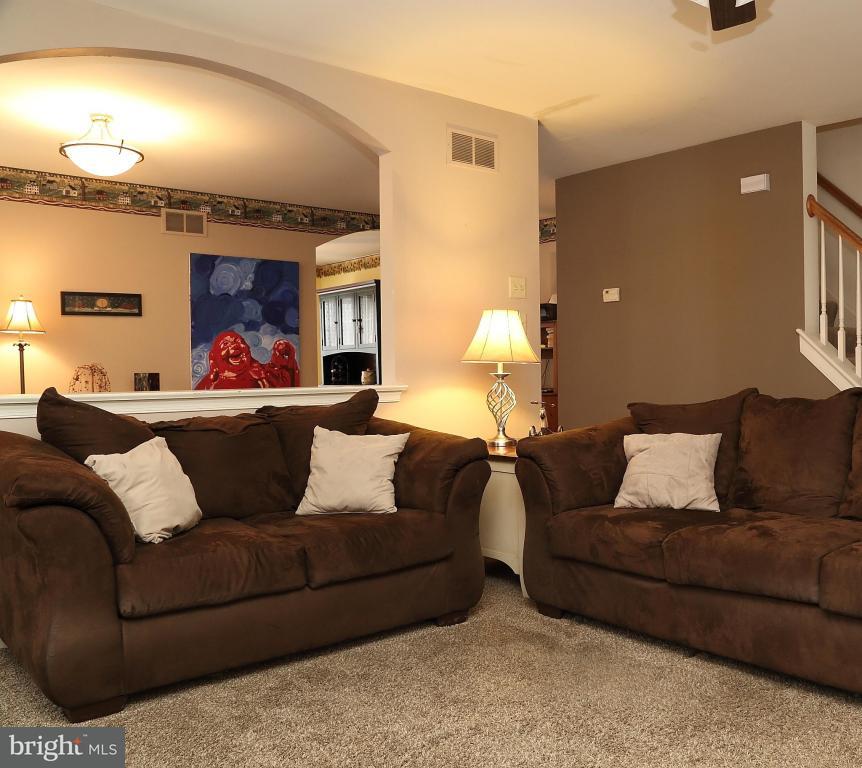268 North Oak Street Lititz, PA 17543 - Photo 5 of 15 Gallery Image 5