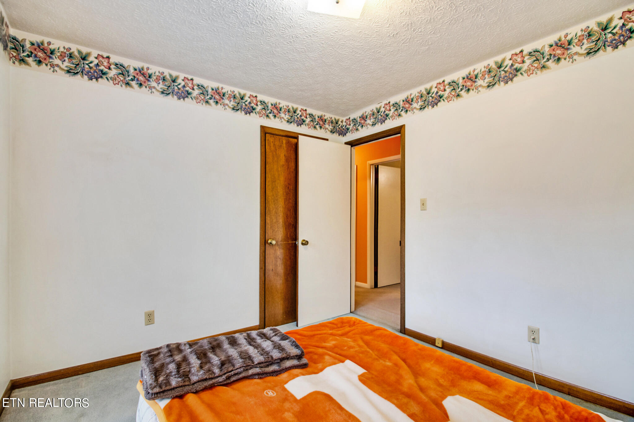 425 Ivanhoe Road Powell, TN 37849 - Photo 25 of 42 img_3013-img_3017