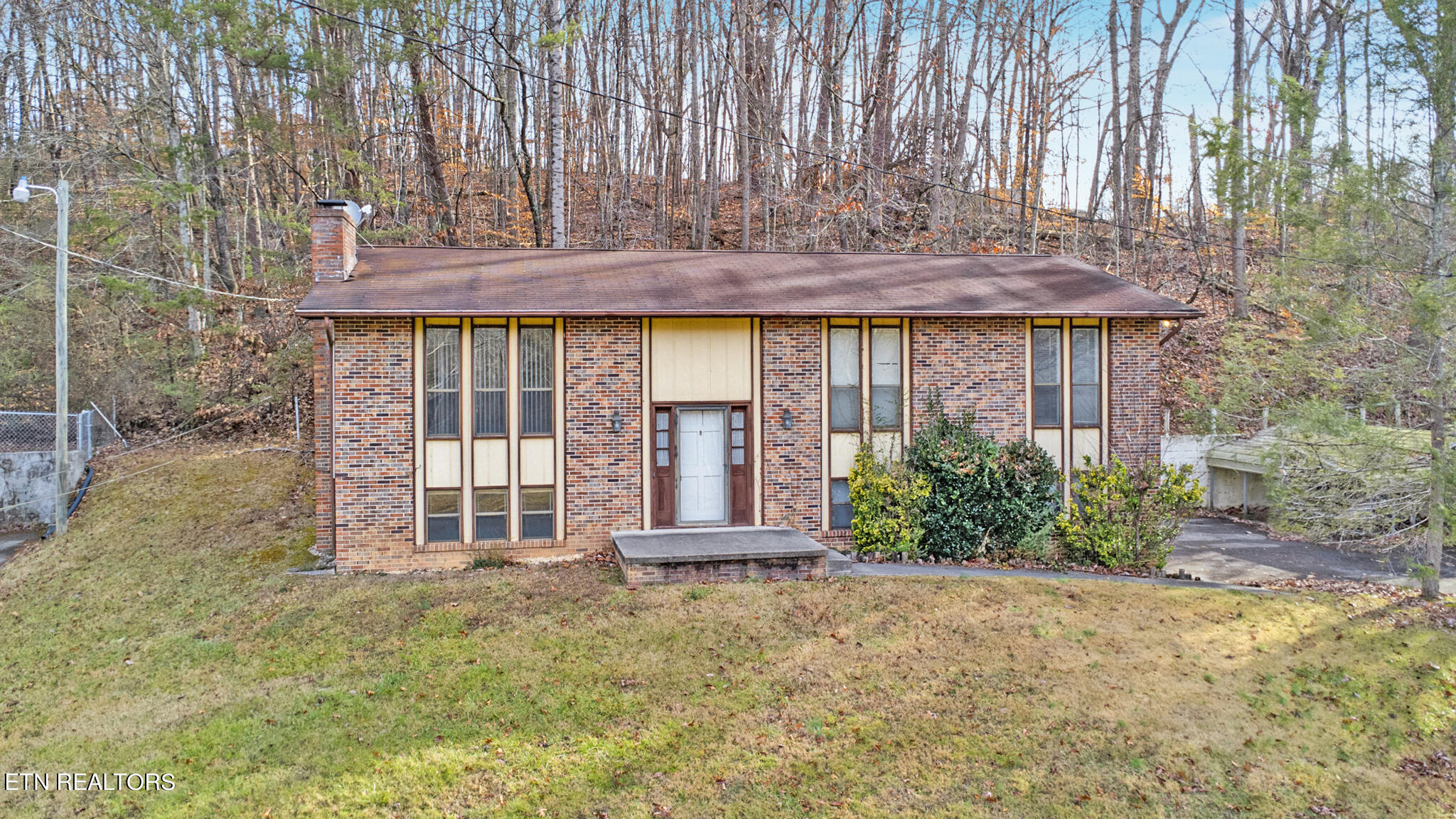 425 Ivanhoe Road Powell, TN 37849 - Photo 5 of 42 dji_0302-dji_0304