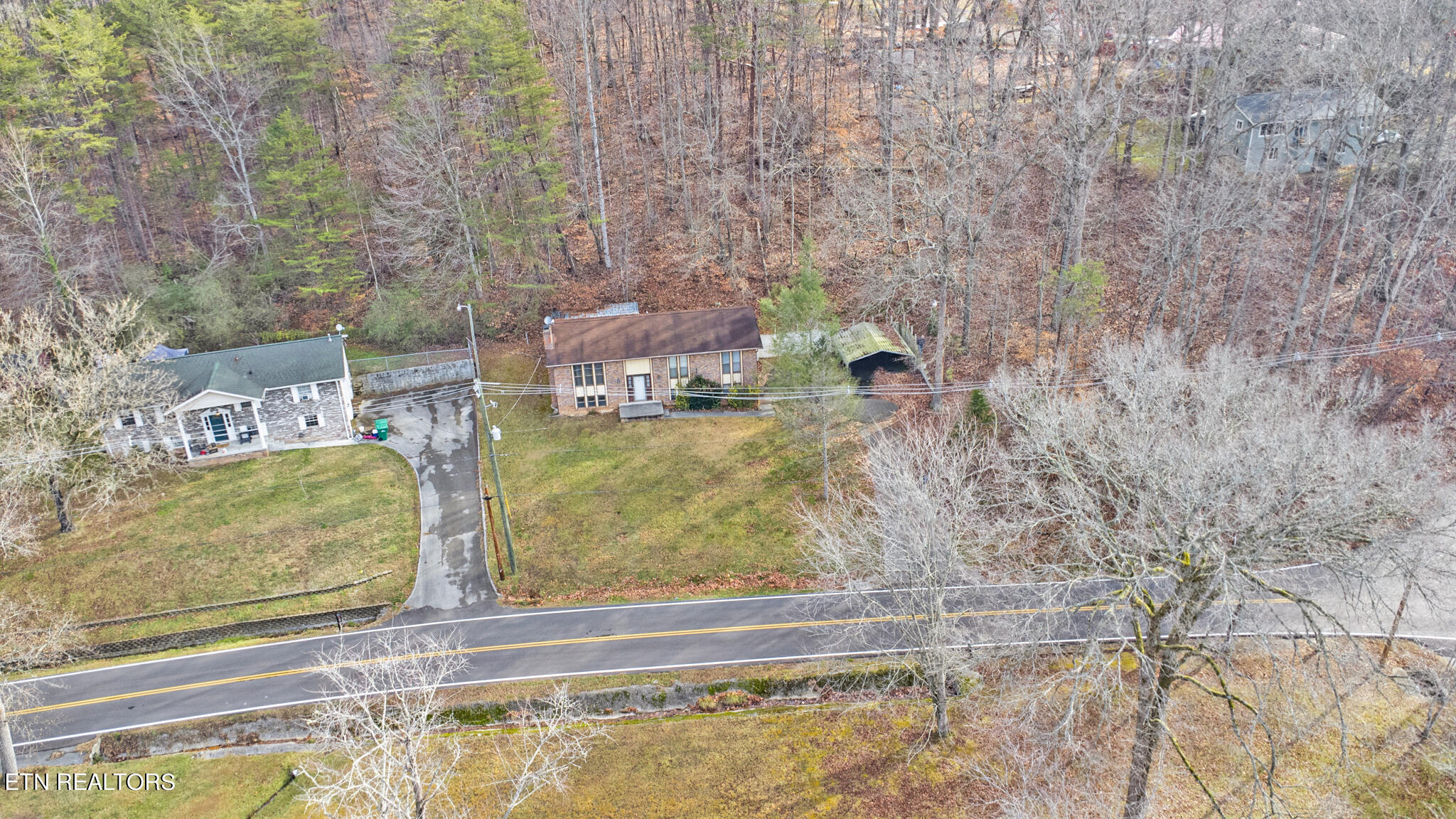 425 Ivanhoe Road Powell, TN 37849 - Photo 7 of 42 dji_0308-dji_0310