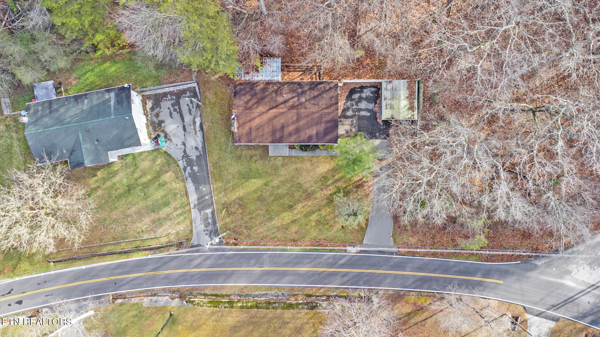 425 Ivanhoe Road Powell, TN 37849 - Photo 9 of 42 dji_0314-dji_0316