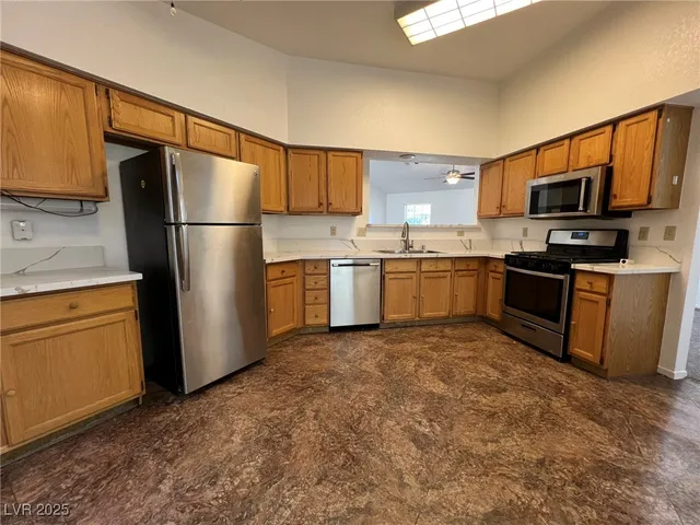 $2,040 | 5101 Future Drive, Las Vegas, NV 89130