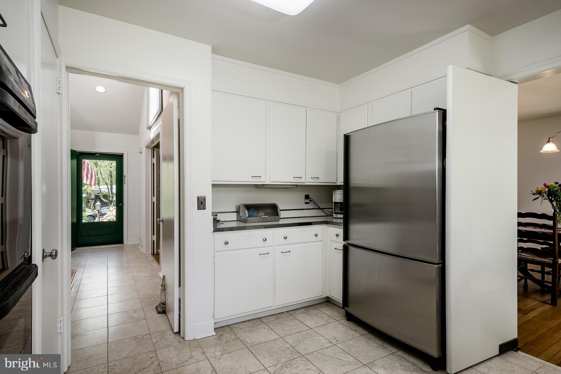 9 Pardoe Road Princeton, NJ 08540 - Photo 7 of 28