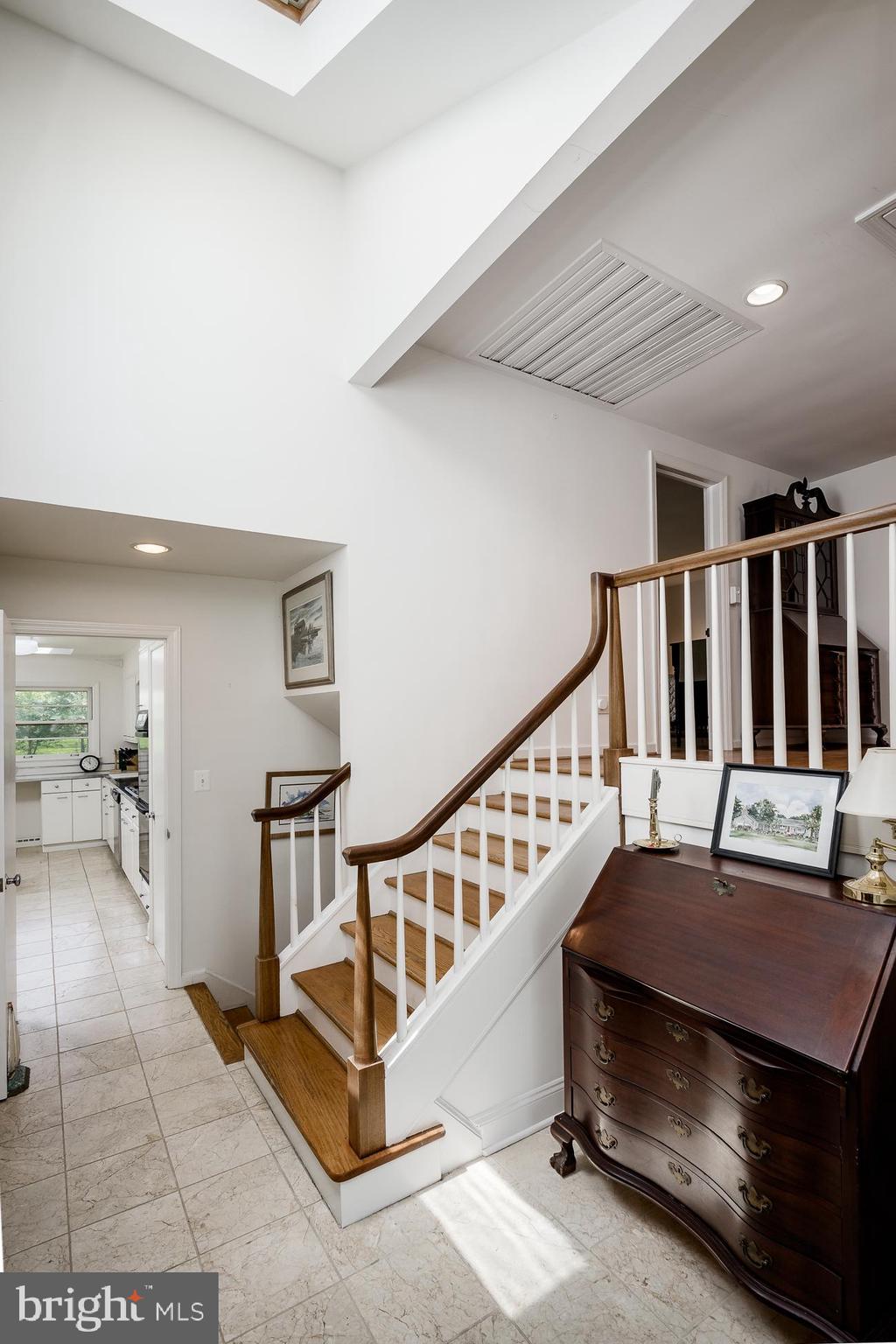9 Pardoe Road Princeton, NJ 08540 - Photo 8 of 28