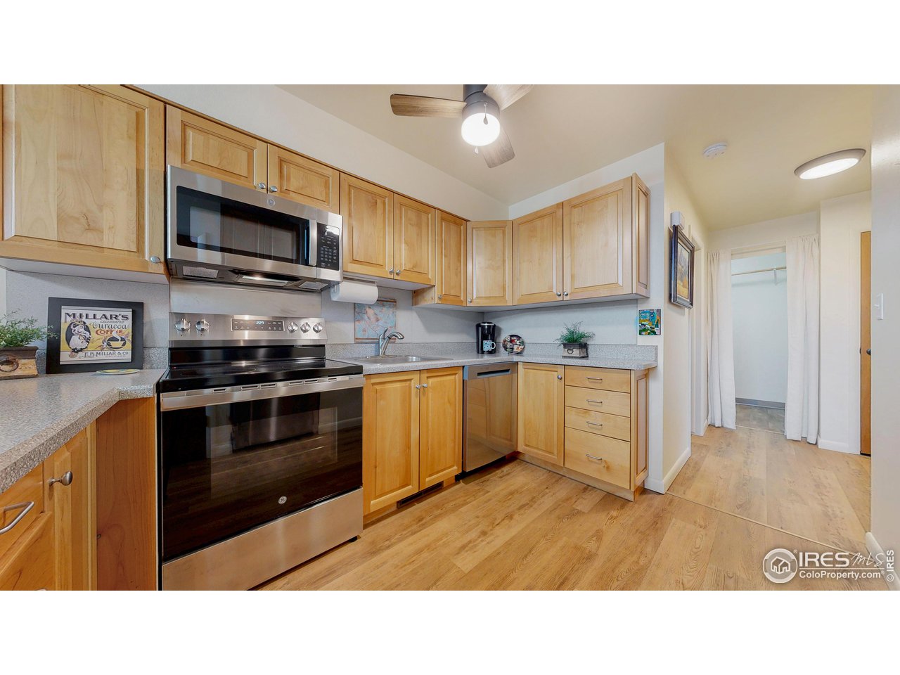 411 East Drake Road Fort Collins, CO 80525 - Photo 11 of 36 Stainless Steel Appliances