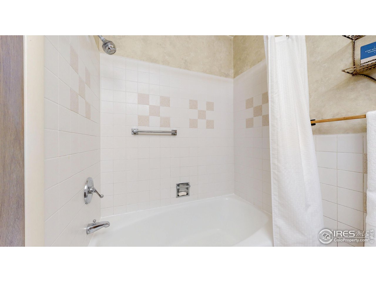 411 East Drake Road Fort Collins, CO 80525 - Photo 19 of 36 Full Bathroom