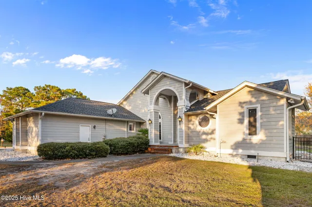 $465,000 | 101 Bunker Court, Hampstead, NC 28443