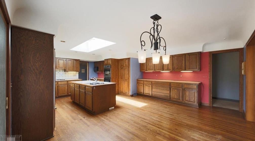 47 Willison Road Grosse Pointe, MI 48236 - Photo 7 of 19 Huge Kitchen