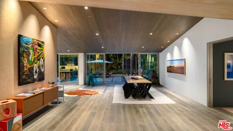 $18,450,000 | 27044 Sea Vista Drive, Malibu, CA 90265