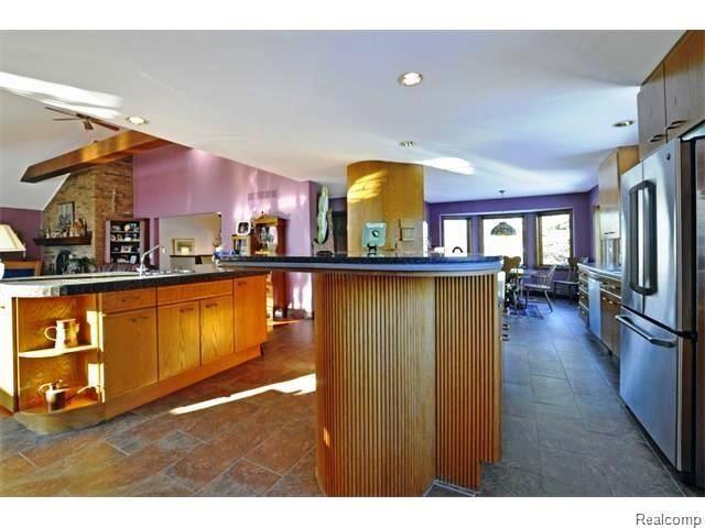 4938 Barber Road Metamora, MI 48455 - Photo 17 of 26 Open Kitchen.jpg