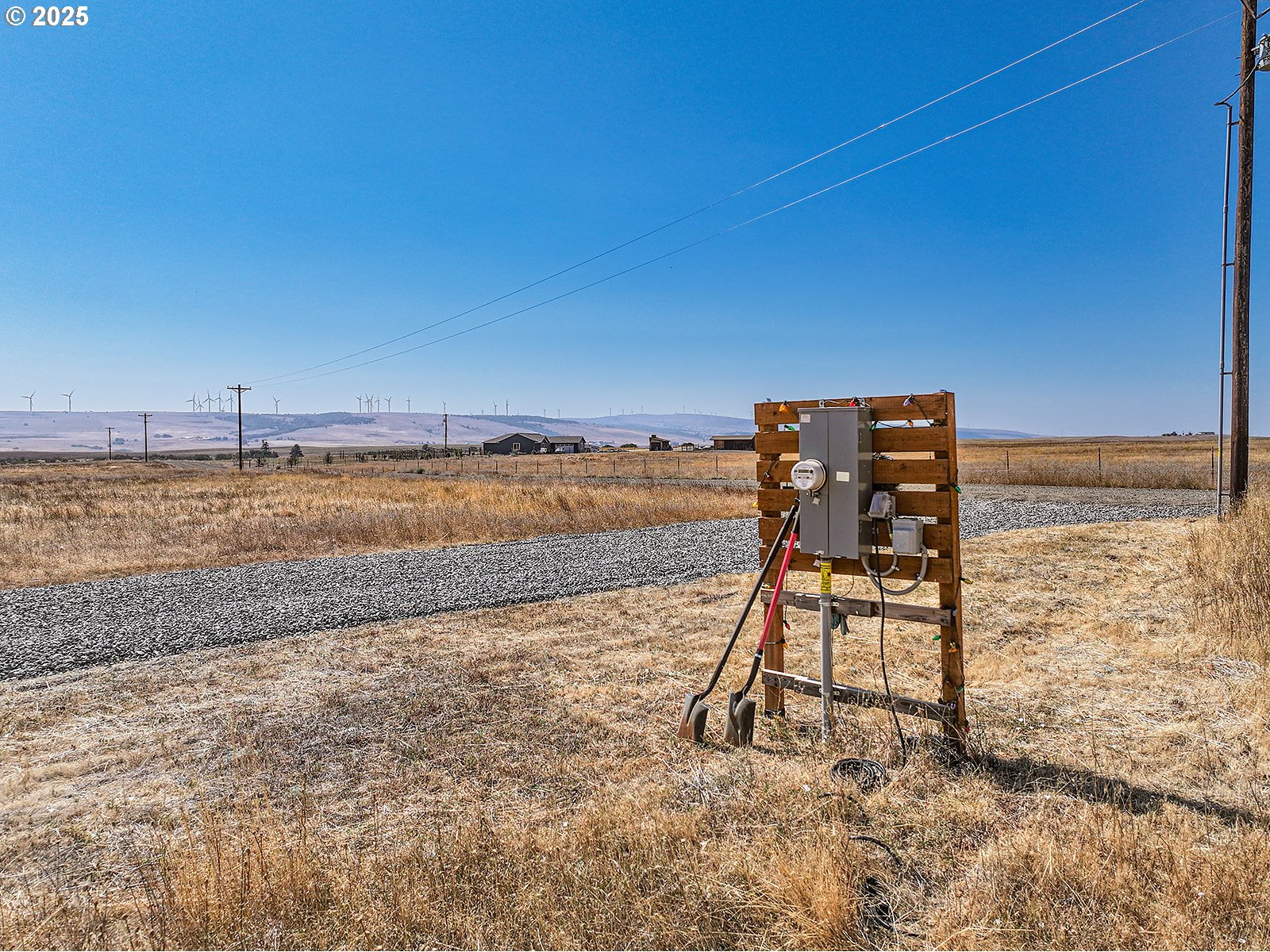 24 Jack Frost Way Goldendale, WA 98620 - Photo 2 of 27 a view of an ocean beach