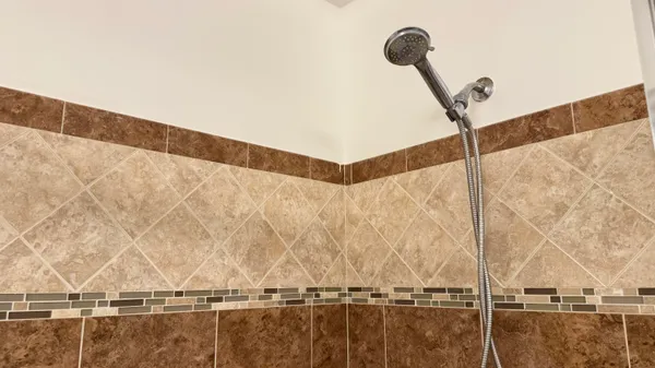 $2,500 | 5195 Europa Drive, Unit H, Boynton Beach, FL 33437