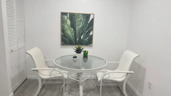 $2,500 | 5195 Europa Drive, Unit H, Boynton Beach, FL 33437