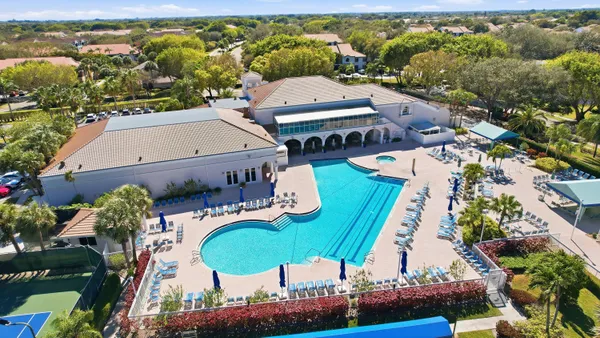 $2,500 | 5195 Europa Drive, Unit H, Boynton Beach, FL 33437