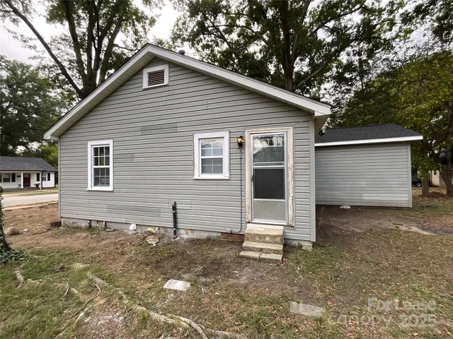 $1,450 | 742 Green Street, Rock Hill, SC 29730