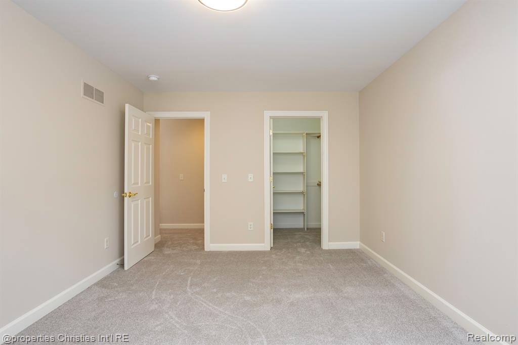 1101 Pine Ridge Road Milford, MI 48380 - Photo 36 of 54