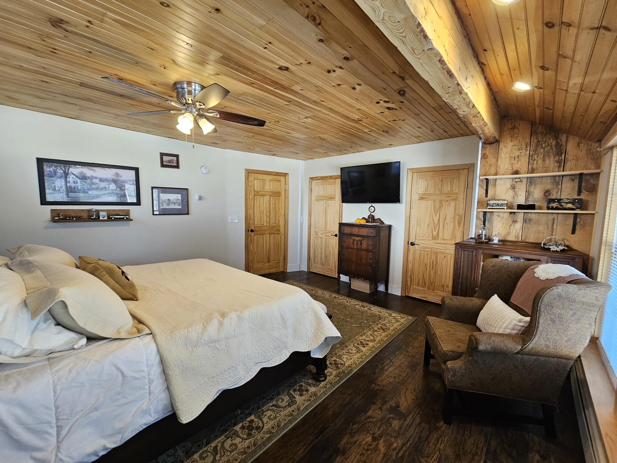 456-a&b Temple Road Farmington, ME 04938 - Photo 45 of 122 20260209_104747_resized_1