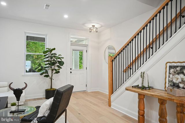 $875,000 | 152 W Street Northwest, Washington, DC 20001