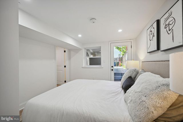 $875,000 | 152 W Street Northwest, Washington, DC 20001