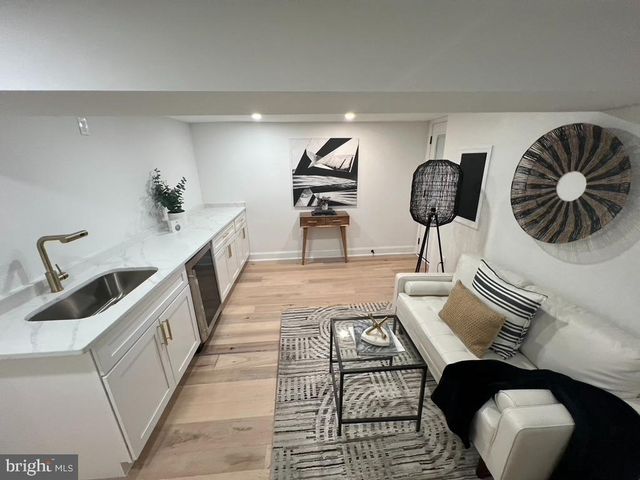 $875,000 | 152 W Street Northwest, Washington, DC 20001