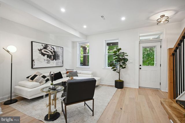 $875,000 | 152 W Street Northwest, Washington, DC 20001