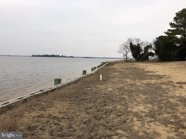 Lot 1 Mt Vernon Road Princess Anne, MD 21853 - Photo 9 of 14 Wicomico River - corner of lots 2 & 1 at pipe