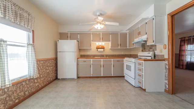 $374,900 | 9441 South State Line Road, Dyer, IN 46311