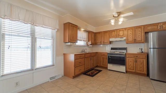 $374,900 | 9441 South State Line Road, Dyer, IN 46311