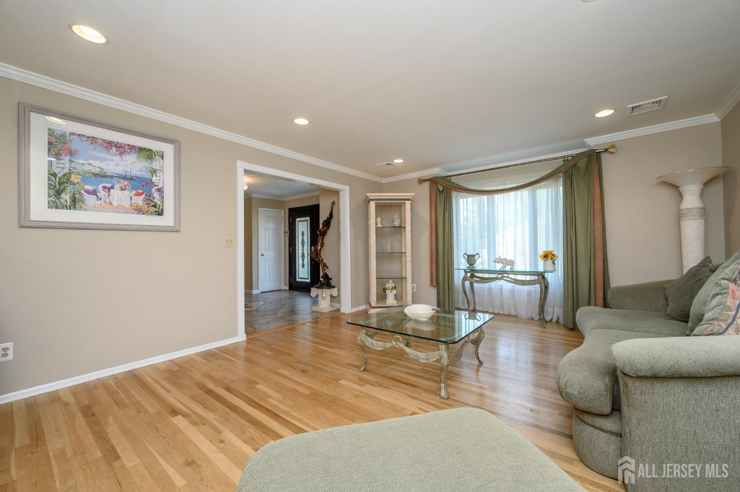 1 Wilfred Road Manalapan, NJ 07726 - Photo 9 of 64 Gallery Image 9