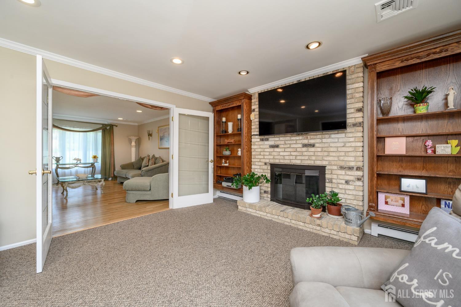 1 Wilfred Road Manalapan, NJ 07726 - Photo 10 of 64 Gallery Image 10