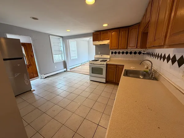 $499,900 | 18-20 Pleasant Street, Peabody, MA 01960