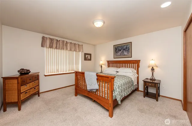 $1,160,000 | 410 East Front Street, Port Angeles, WA 98362