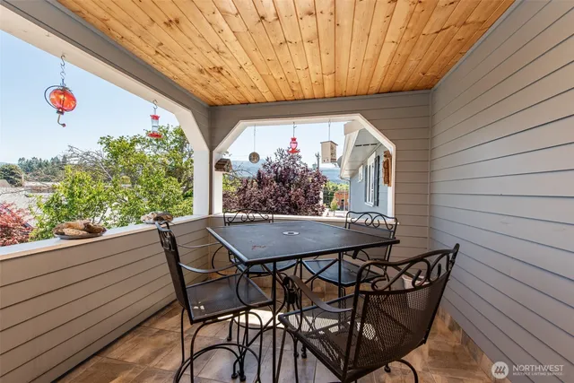 $1,160,000 | 410 East Front Street, Port Angeles, WA 98362