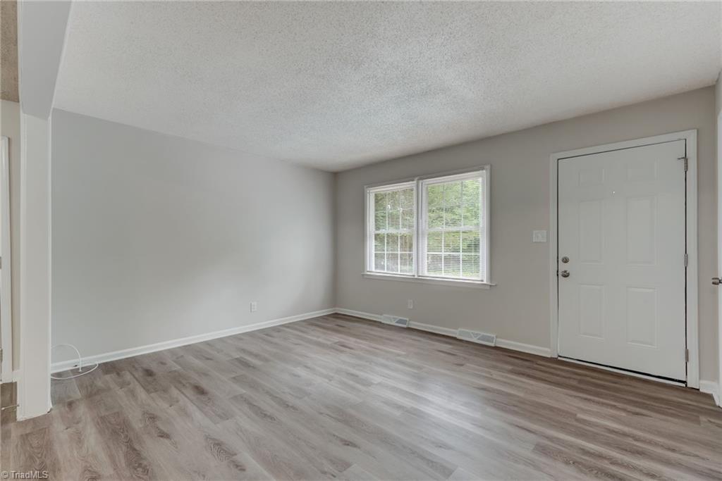 201 Lancaster Road Mebane, NC 27302 - Photo 9 of 26