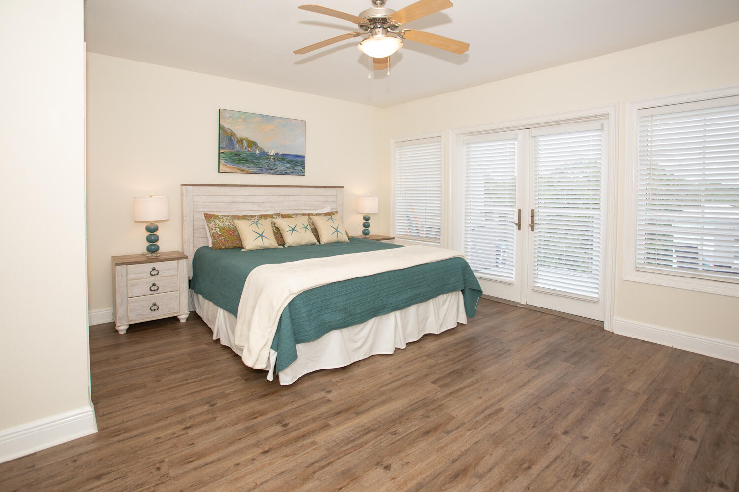 43 Cassine Way, Unit 402 Santa Rosa Beach, FL 32459 - Photo 27 of 52 a bedroom with a bed and window